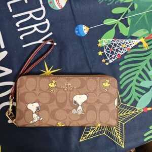 Coach fashion wallet